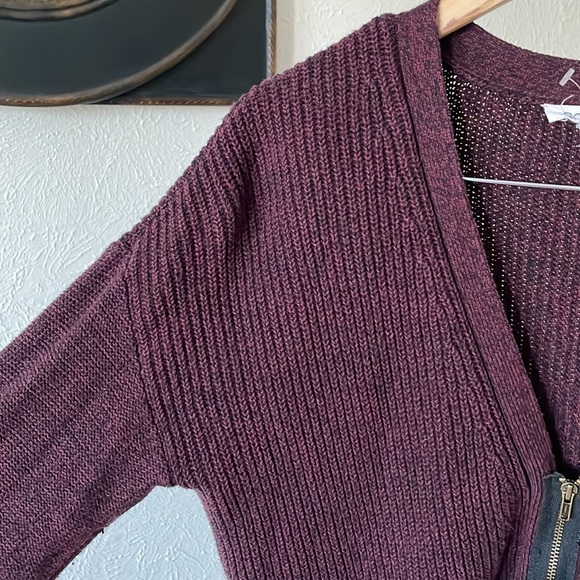 BCBG beautiful marled oversized chunky ribbed zip up cardigan sweater - Picture 3 of 8